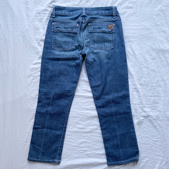 Joe’s Medium Wash Straight Leg Cropped Jeans - Picture 2 of 8